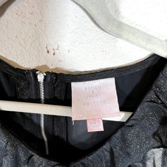 Romeo and Juliet Couture Sheer Sleeveless Blouse Ruffles Black Gold Shimmer Sz S - Picture 3 of 8